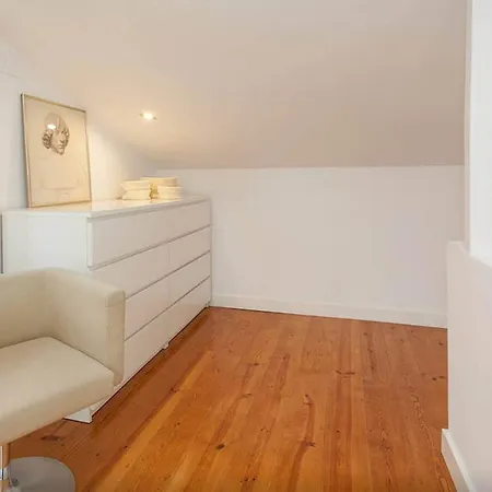 Design Ba/ Chiado Apartment Lissabon