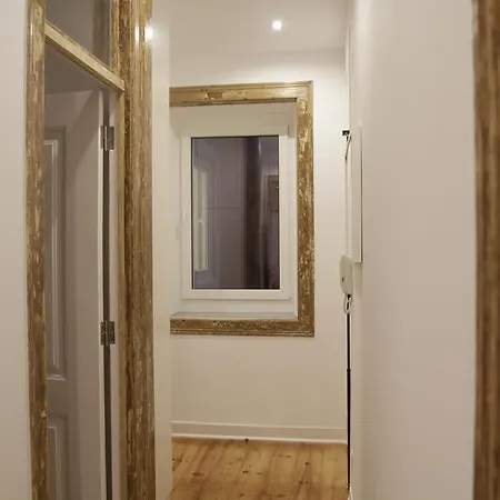 Apartment Design Ba/ Chiado Lissabon